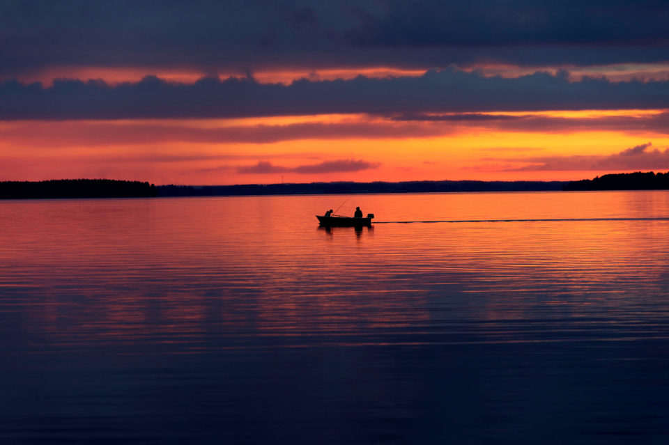 Fishing time at evening – kalalle illan tullen.