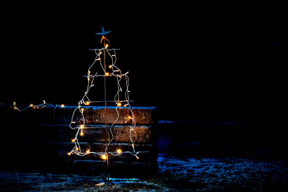 Iron tree – stay safe at Christmastime!